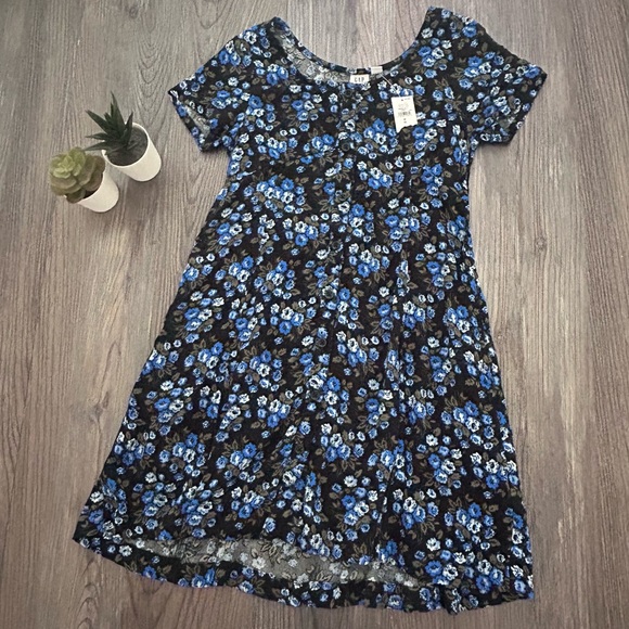 GAP Other - GAP girls Dress NWT size 8